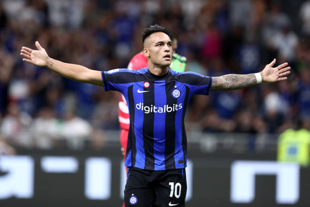 他不仅以个 他不仅以个